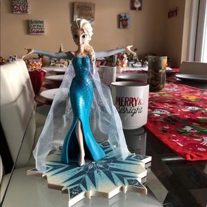 Elsa figurine brand new in its box